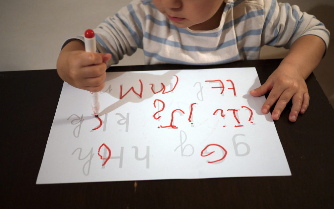 Les lettres “pâles”.